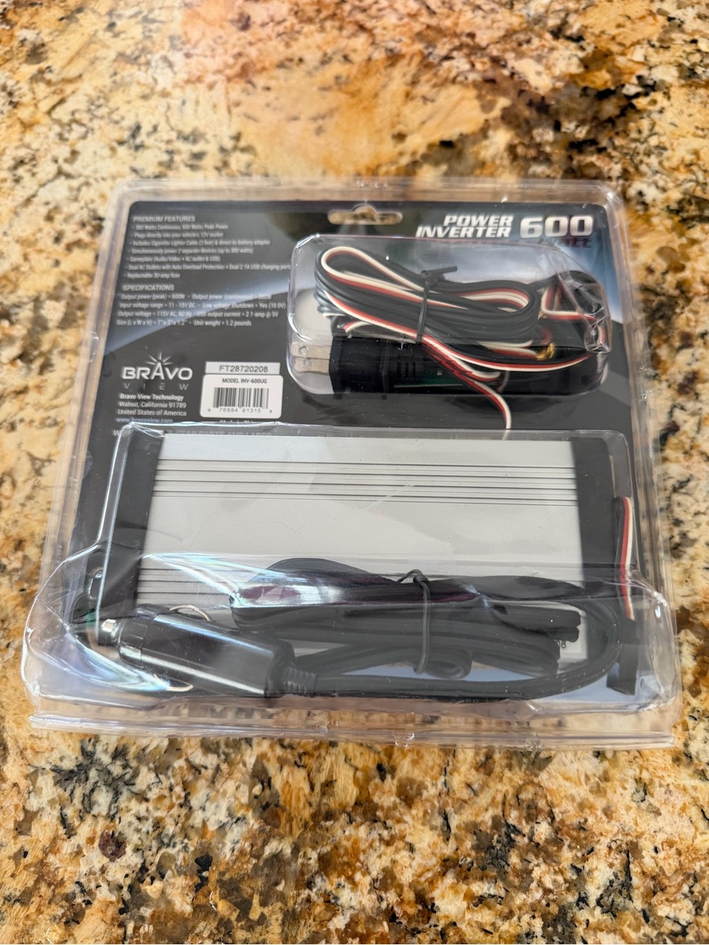 Bravo View 600W Car Power Inverter DC 12V to AC115V INV-600 w/ Gameplate RCA AV - Picture 2 of 2